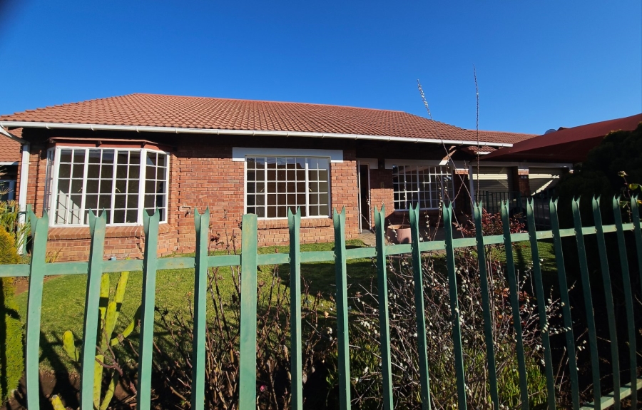 3 Bedroom Property for Sale in Fichardt Park Free State